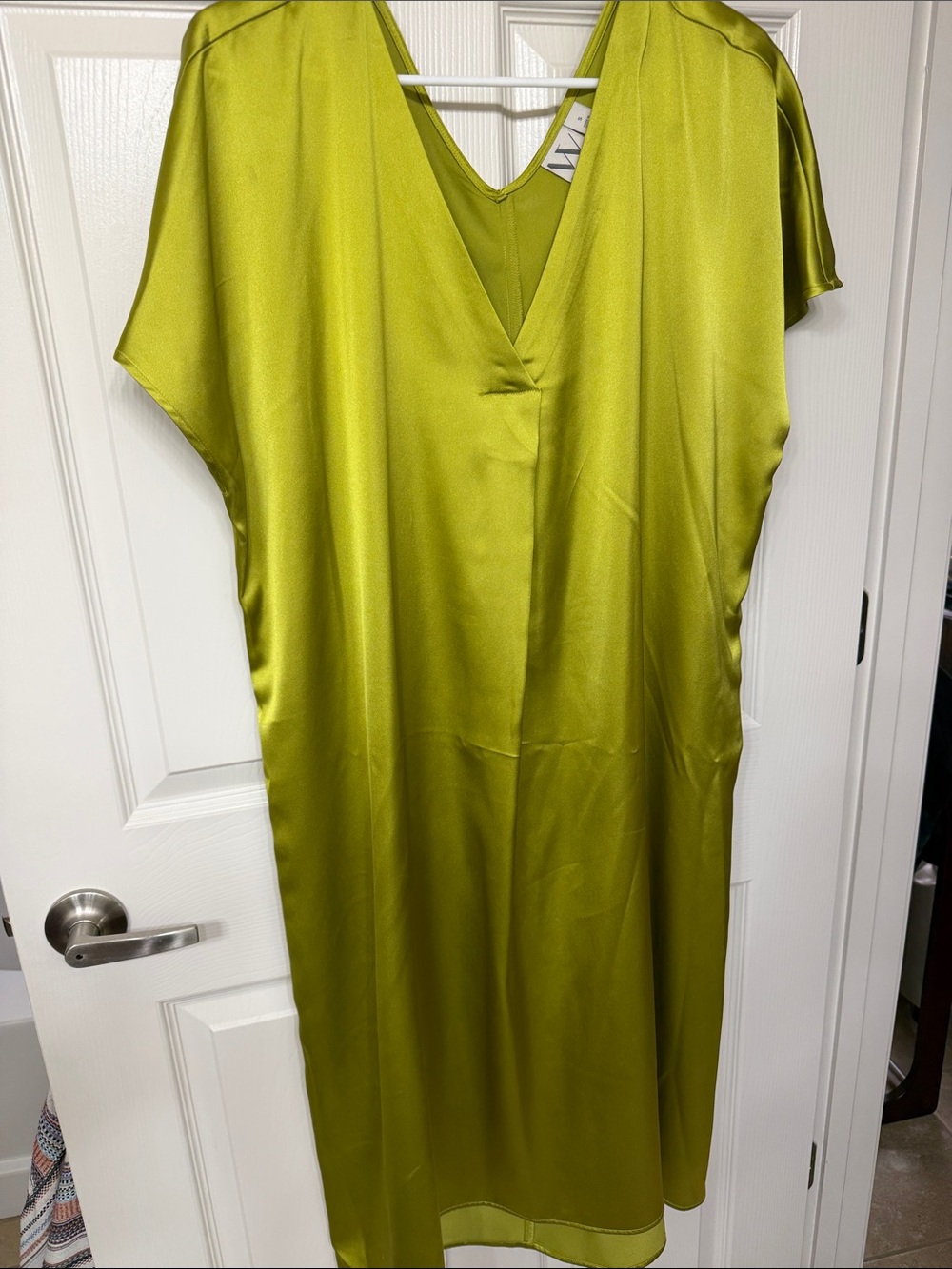 Worthington Lime Green Satin V-Neck Tunic